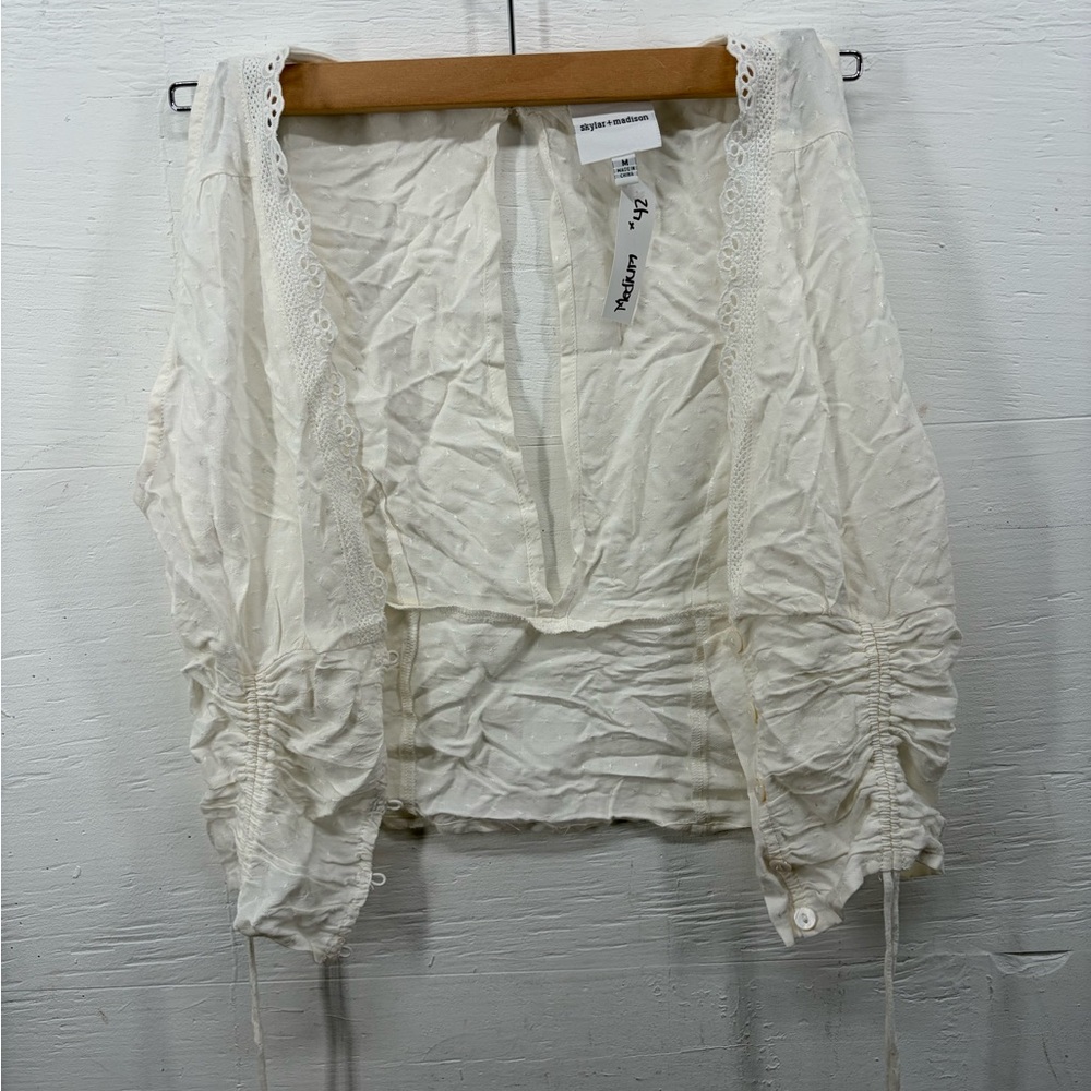 Skylar + Madison White Lace Eyelet Cropped Blouse Top Drawstring Size M